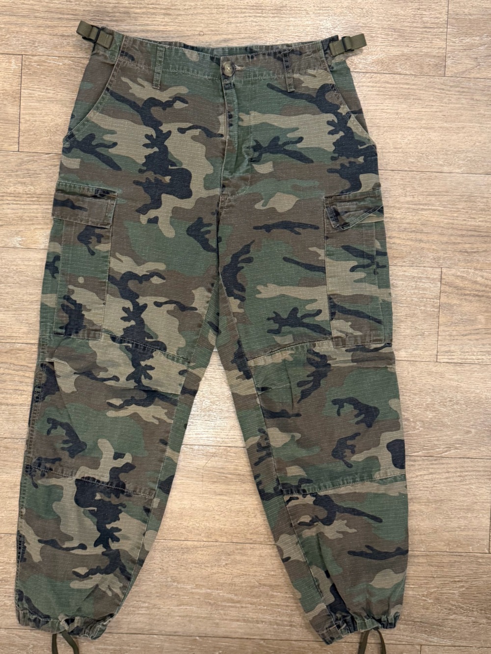Camouflage Cargo Pants - Women's Green Camo size small